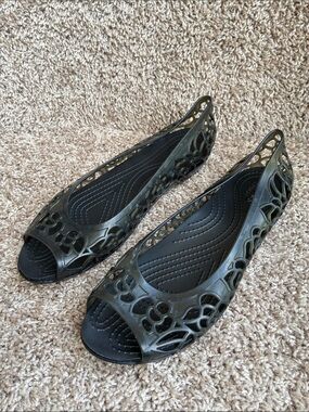 CROCS Women's Isabella Floral Cutout Jelly Peep-Toe Flats size 11